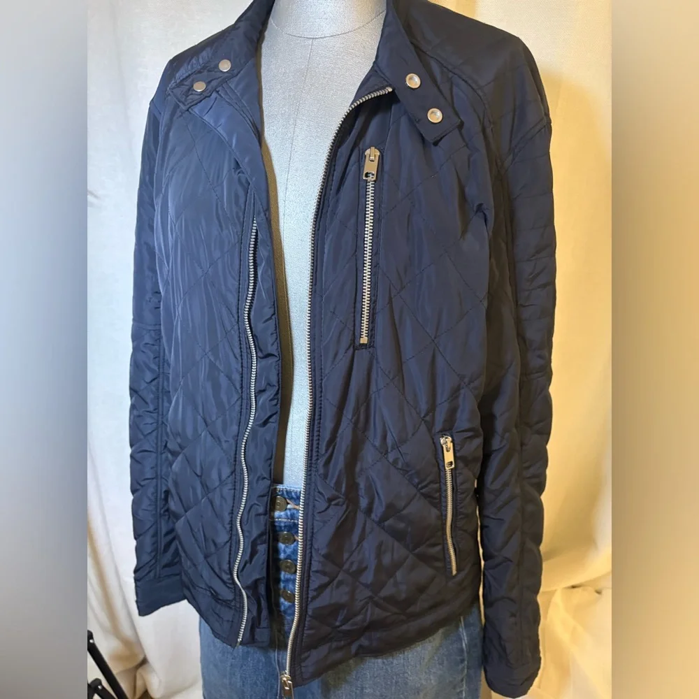 H&M Navy Quilted Lightweight Hiking Jacket Zip Front Utility Coat Sz Medium - Picture 9 of 10